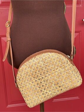 NWOT TALBOTS Woven Rattan Crossbody Bag in Tan-adjustable leather strap/trim